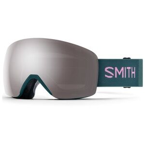 SMITH Skyline with ChromaPop Lens Goggles
